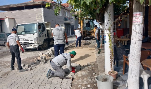 Şehzadeler’de Bozulan Yol ve Kaldırımlar Yenileniyor