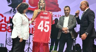 Turgutlu’da 29 Ekim Cumhuriyet Bayramı Işın Karaca konseri