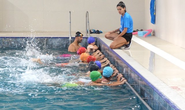 Turgutlu’da Cumhuriyet Bayramı’na Özel Yüzme Şenliği