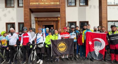 Yunusemre’de Cumhuriyet İçin 103 Kilometre Pedal Çevirdiler