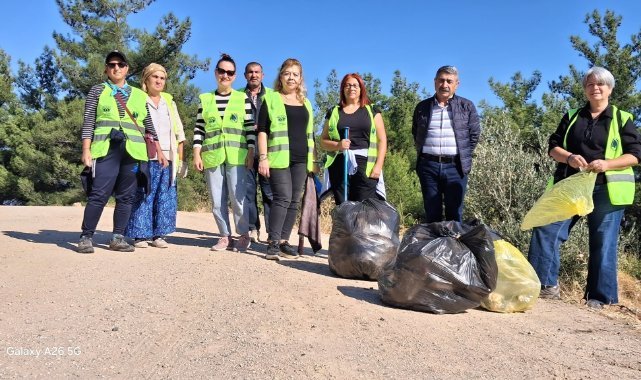 Yunusemre Kent Ormanı’nda Çevre Temizliği