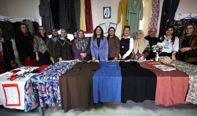 YUNUSEMRELİ KADINLAR EL EMEKLERİNİ SERGİLEDİ